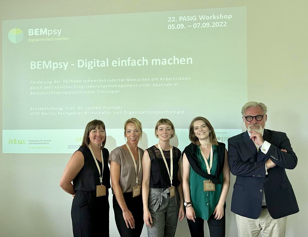 Das BEMpsy-Team der HTW – Wirtschafts- und Organisationspsychologie (von links nach rechts: Anika Melzer. Manuela Metzner. Kathrin Moreno Superlano. Inka Krüger. Prof. Dr. Jochen Prümper. 